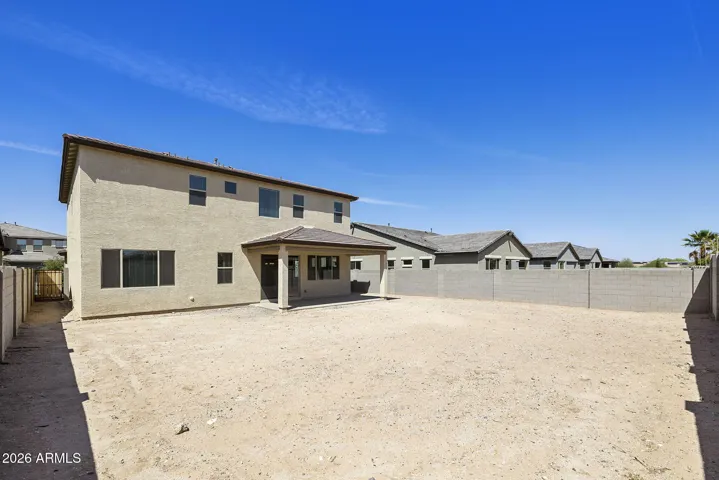 PLENTY OF ROOM FOR ALL THE ENTERTAINMENT THAT YOU WANT OR PRIVACY!!!