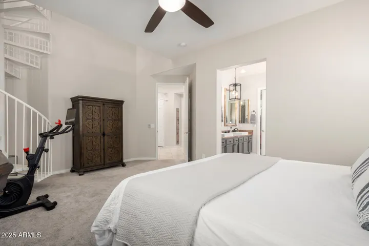Primary suite