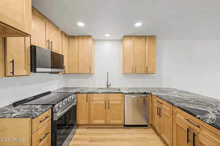 Fully Remodeled Townhome