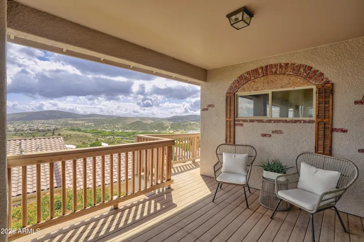 Sheltered back deck with views!