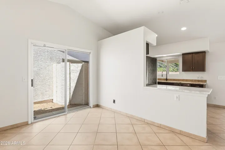 Sliding Door in Family/Great Room to Side Yard