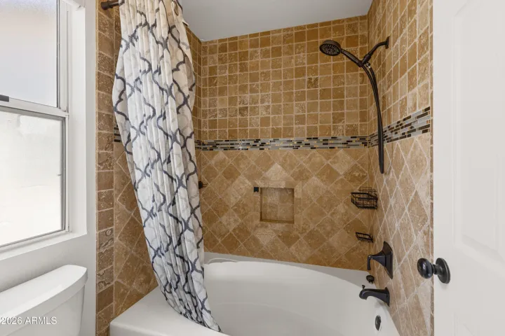 Primary Tub/Shower