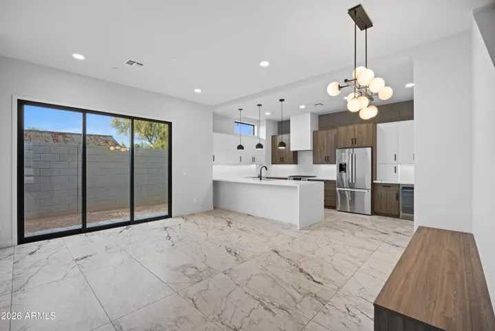 DISCLAIMER: Photographs depict a similar unit and are not of the exact unit for sale. Finishes, fixtures, upgrades, and floorplans may vary.