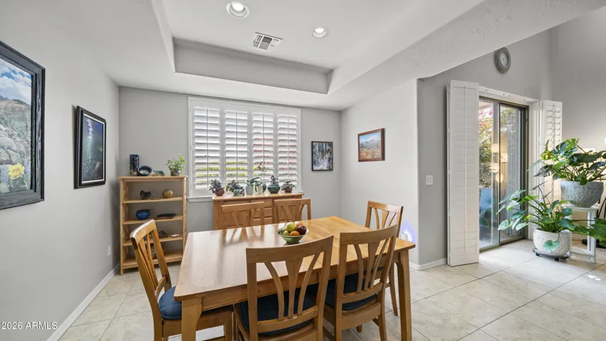 Kitchen dining