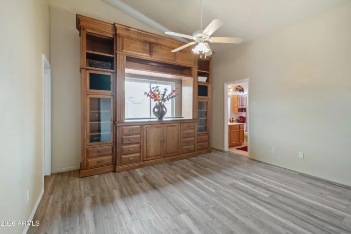This large wall unit conveys.