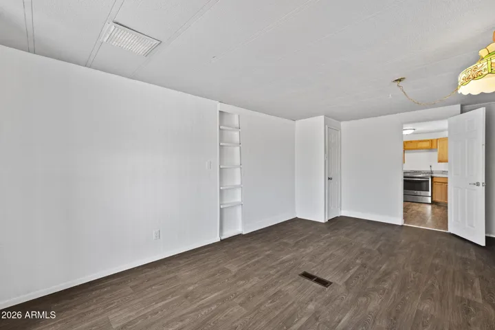 Middle Bedroom