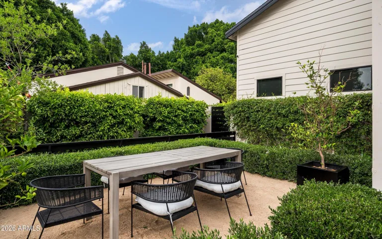 Front Patio Al Fresco Dining