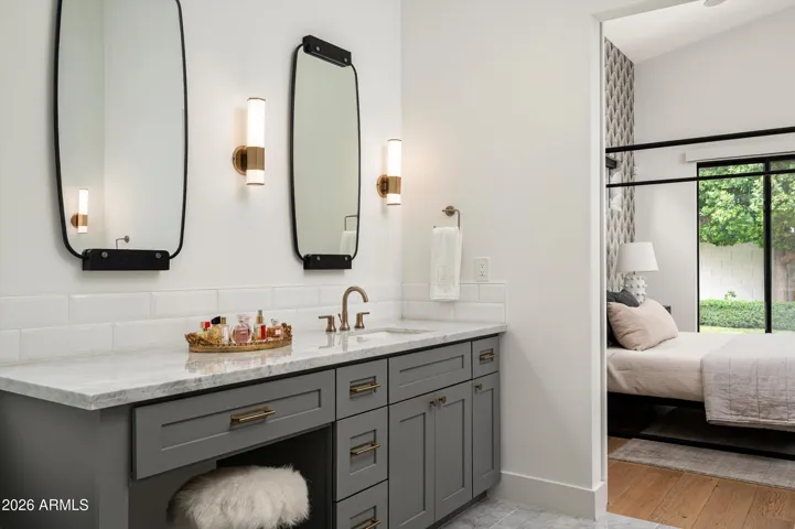 Dual Vanities