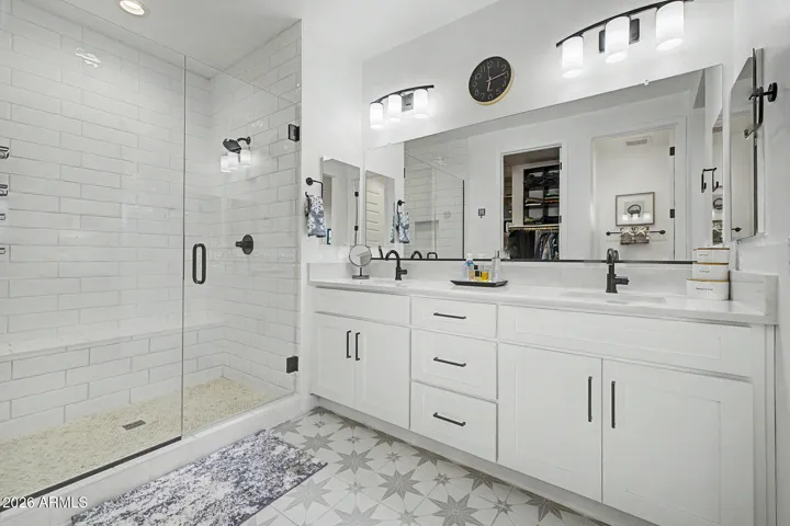 Primary bath