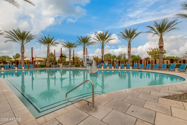 Community Pool & Splash Pad