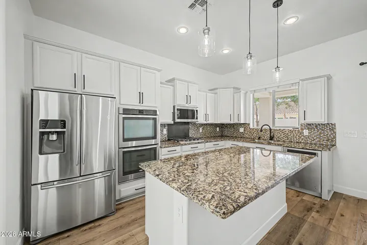 Gourmet Kitchen with Double Ovens