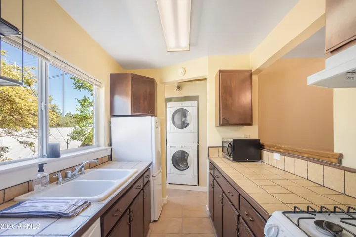 Second kitchen complete with second washer and dryer!!