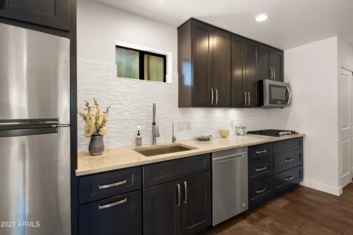 Nicely appointed, updated kitchen