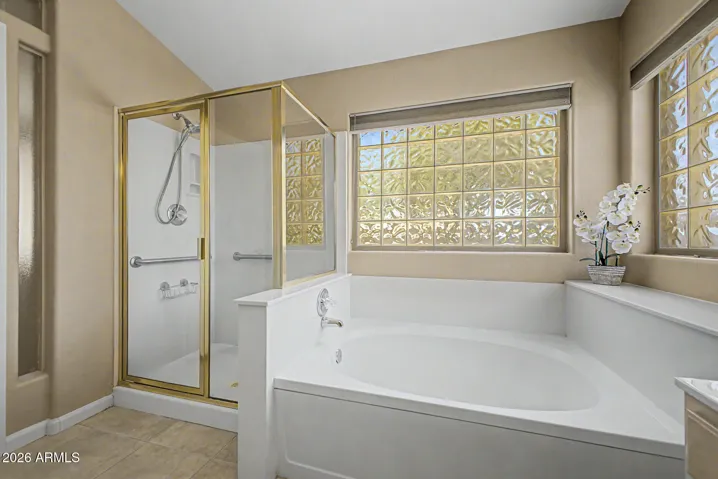 Separate Tub and Shower
