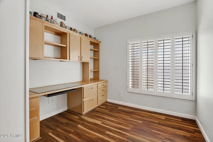 41 OFFICE/DEN AREA.