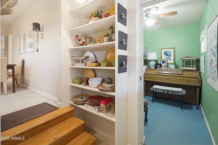 Wonderful built-In shelving.