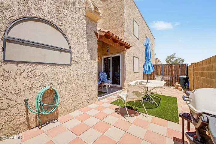 Installed sunscreens on all South windows, stairway and garage. - Approx 2017