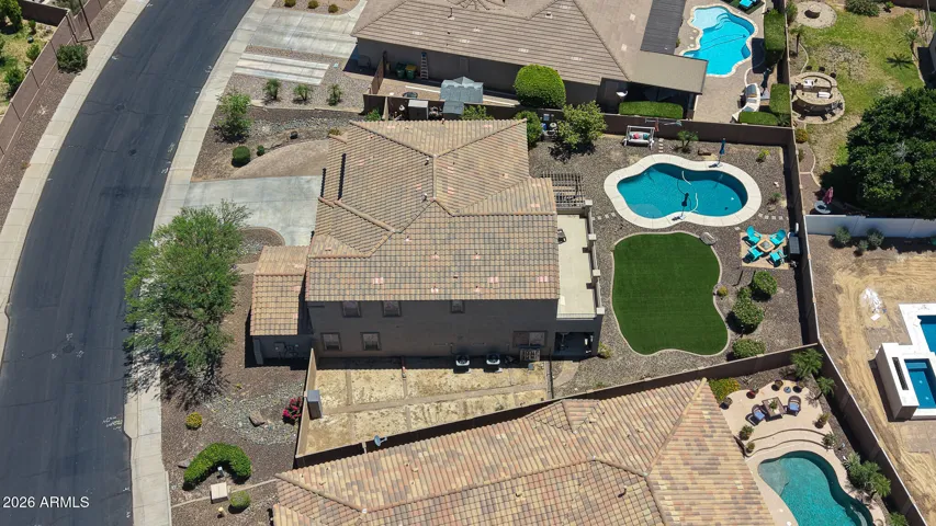 GREAT VIEW OF A CLEAN, TAILORED YARD!