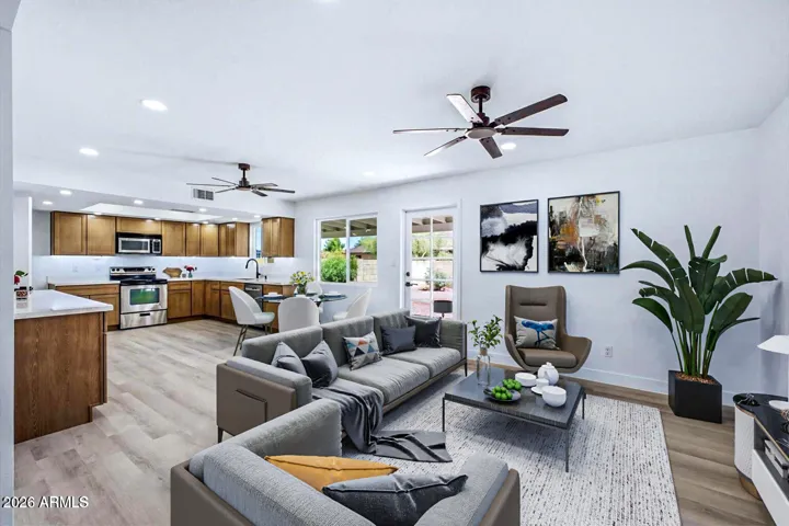 Virtual Staging -TV, couches, & kitchen table