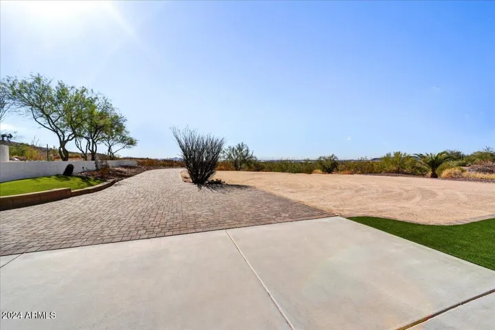 Paver driveway