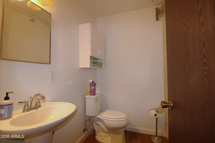 Main Suite Rest Room