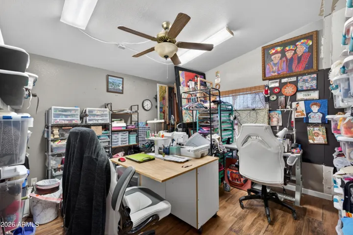 Bedroom 3/Hobby Room