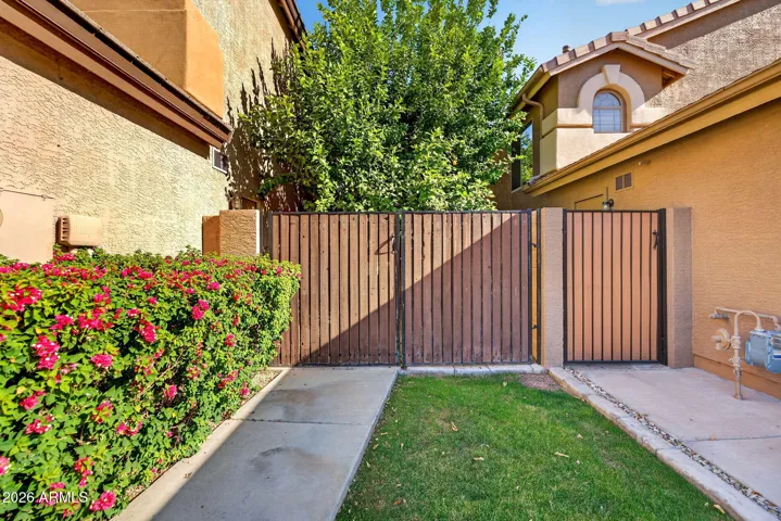 RV Gate