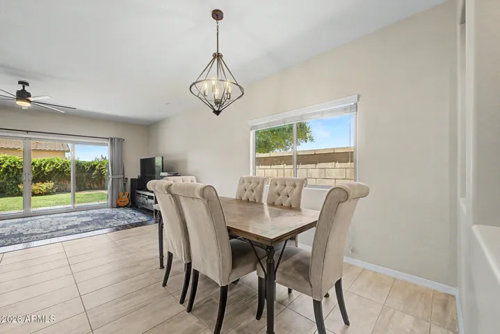 Spacious Dining Area!