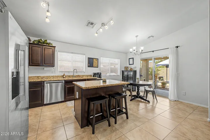 gorgeous kitchen w/ all new appliances