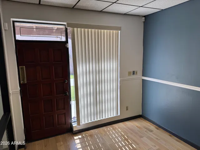 Entryway and waiting area