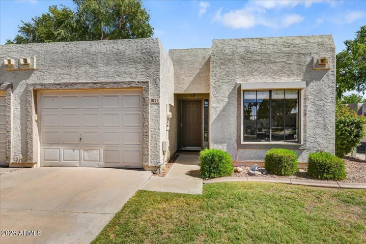 Brookside garden with front maintained by the HOA!