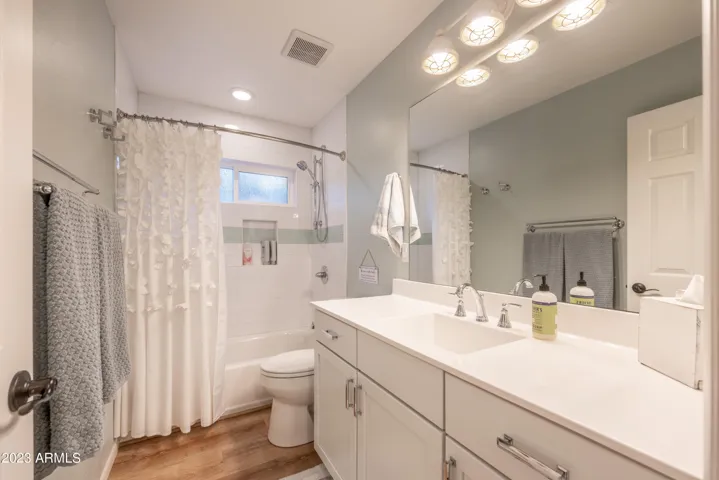 Guest Full Bathroom - Bathroom 2