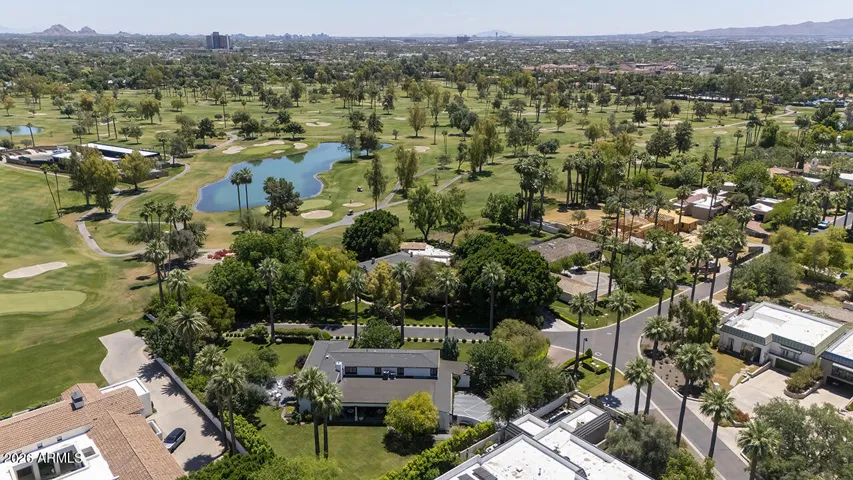 Nearby Historic Phoenix Country Club, HIstoric golf course, and members only Country Club with fine dining!