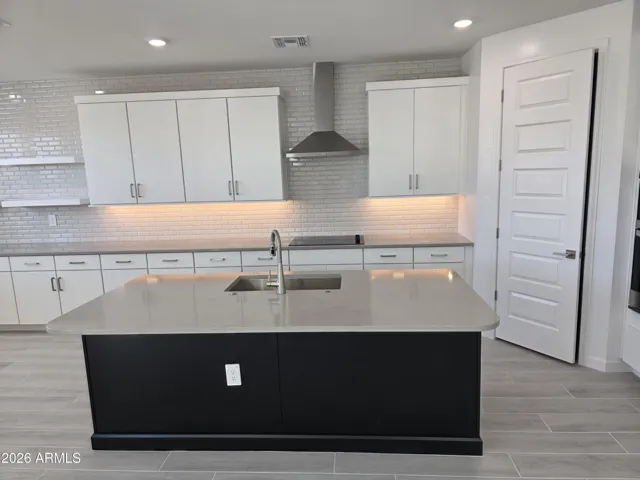 Lot 39 Kitchen Island