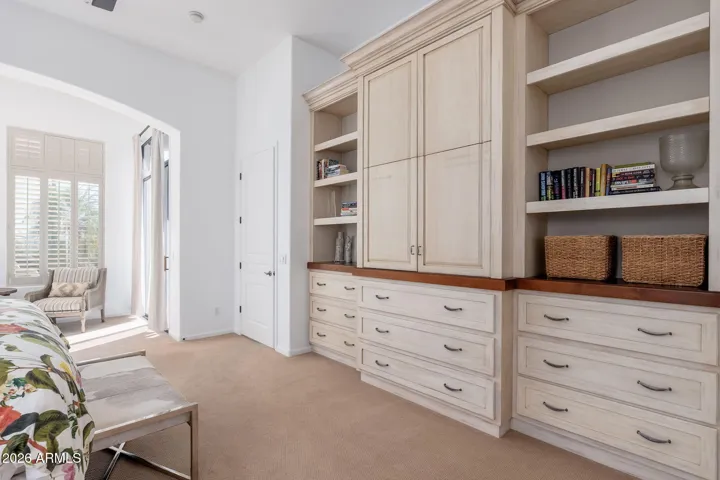 Built in Cabinet