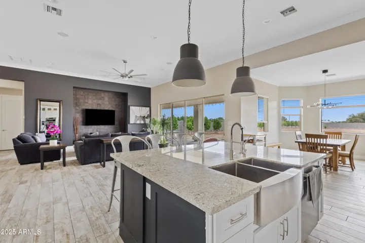 Kitchen 1