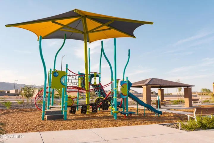 COMMUNITY PLAY PARK AND PICNIC AREA