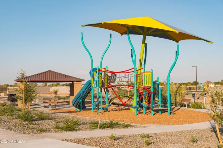 COMMUNITY PLAY PARK AND PICNIC AREA