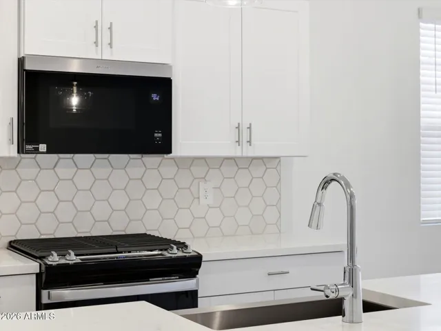 Photo is not of the actual home. Interior finishes and fixtures may vary.