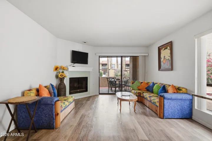 New floors throughout.