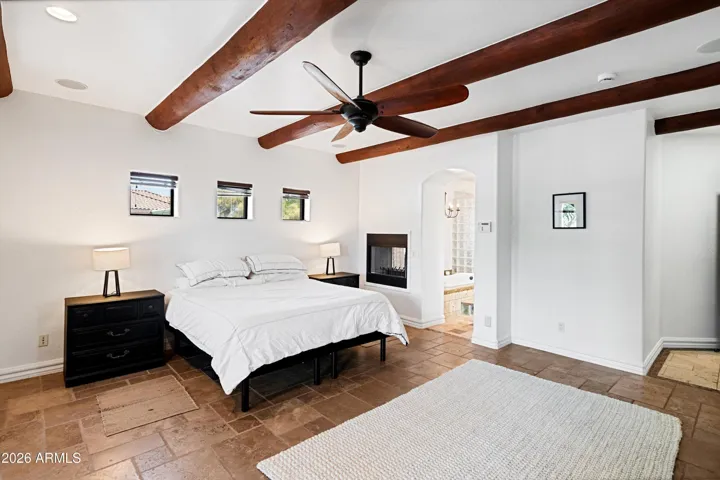 1823 W MADDOCK RD, Phoenix, AZ 85086