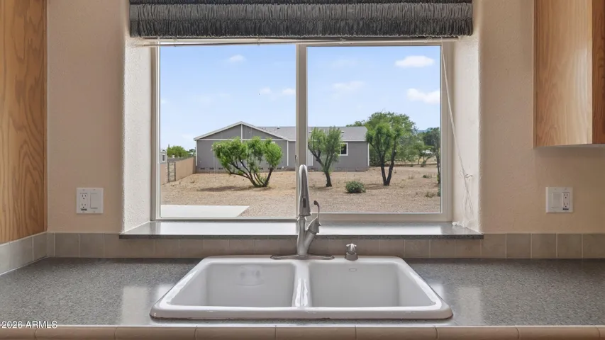 Kitchen sink