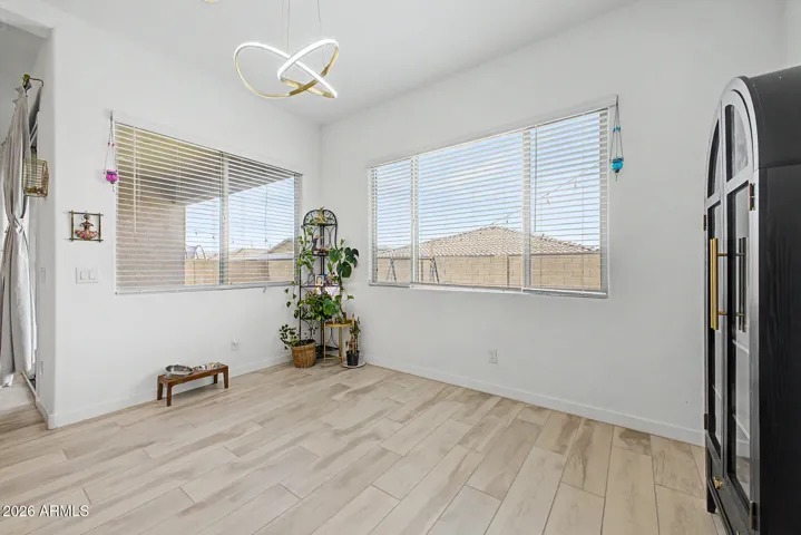 Eat-in kitchen w/ backyard views