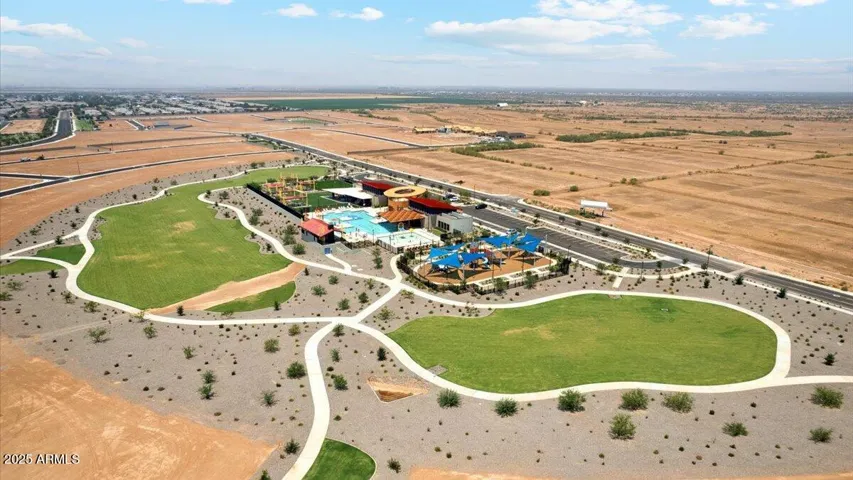 Community Center/Pool/Gym!