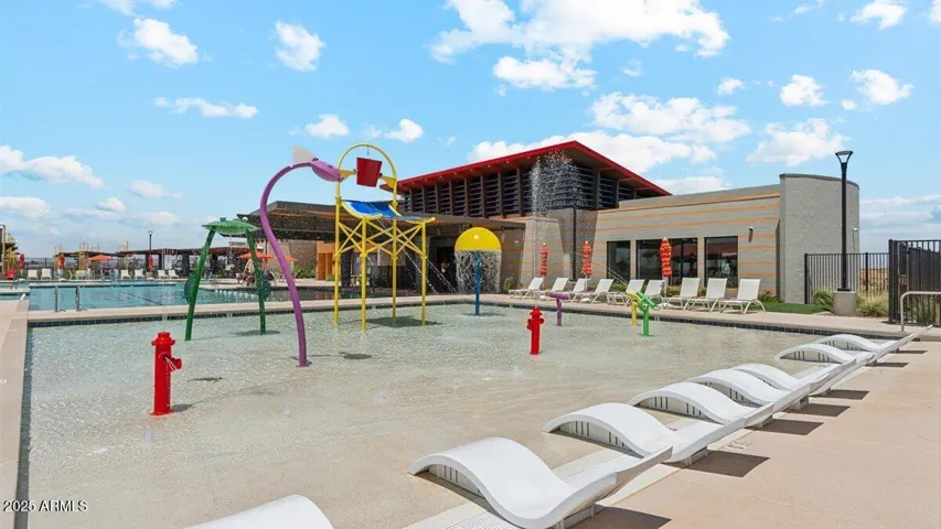 Community Center/Pool/Gym!