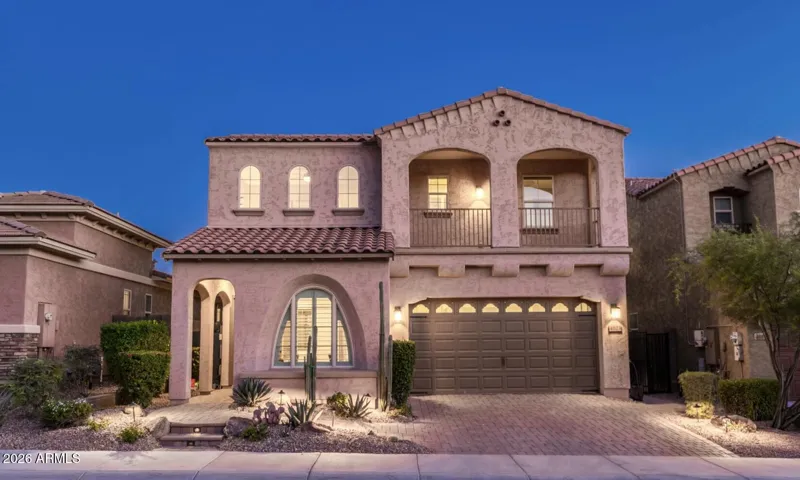 Twilight settles in at Sanctuary at Desert Ridge.