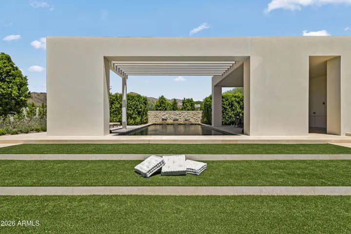 Custom Pool + Water Feature