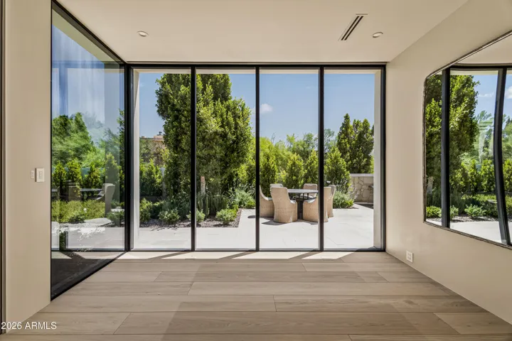 Private Gym + 10' Fleetwood Sliding Doors