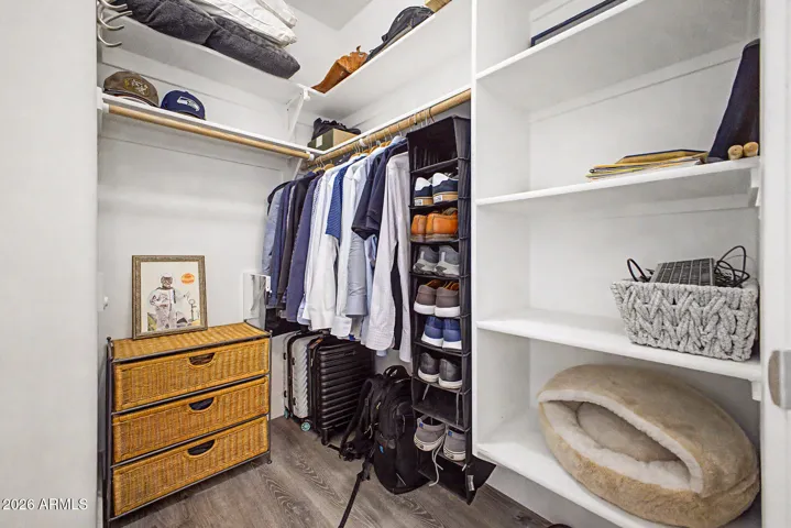 2nd guest room large walk in closet