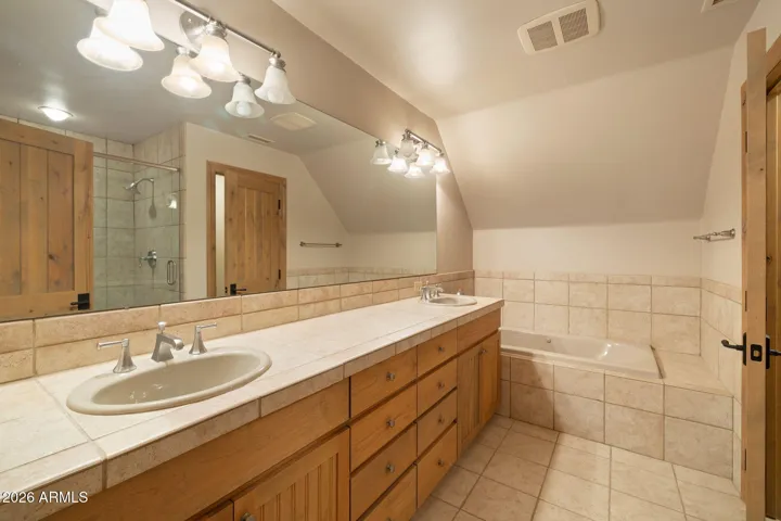 upstairs second primary bathroom